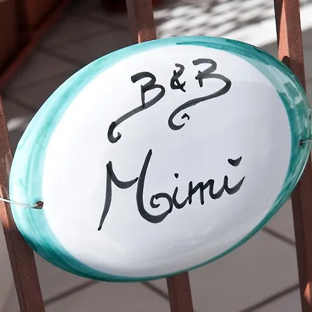 לינה וארוחת בוקר Mimi רבאלו