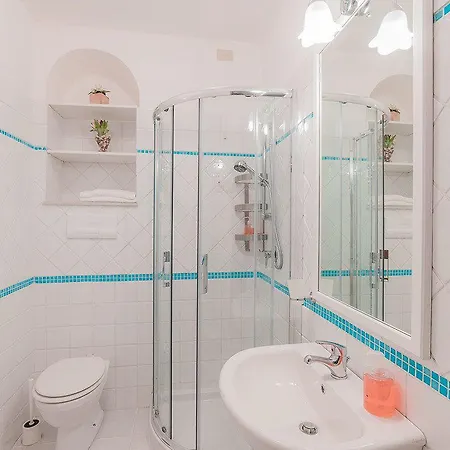 Mimi ラヴェッロ