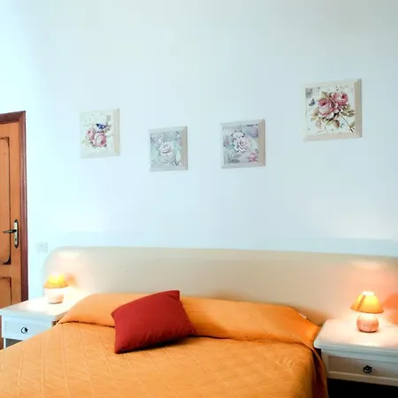 Mimi Panzió 3*
