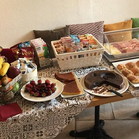 Mimi ラヴェッロ