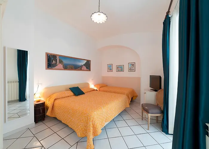 Mimi 3* Ραβέλλο